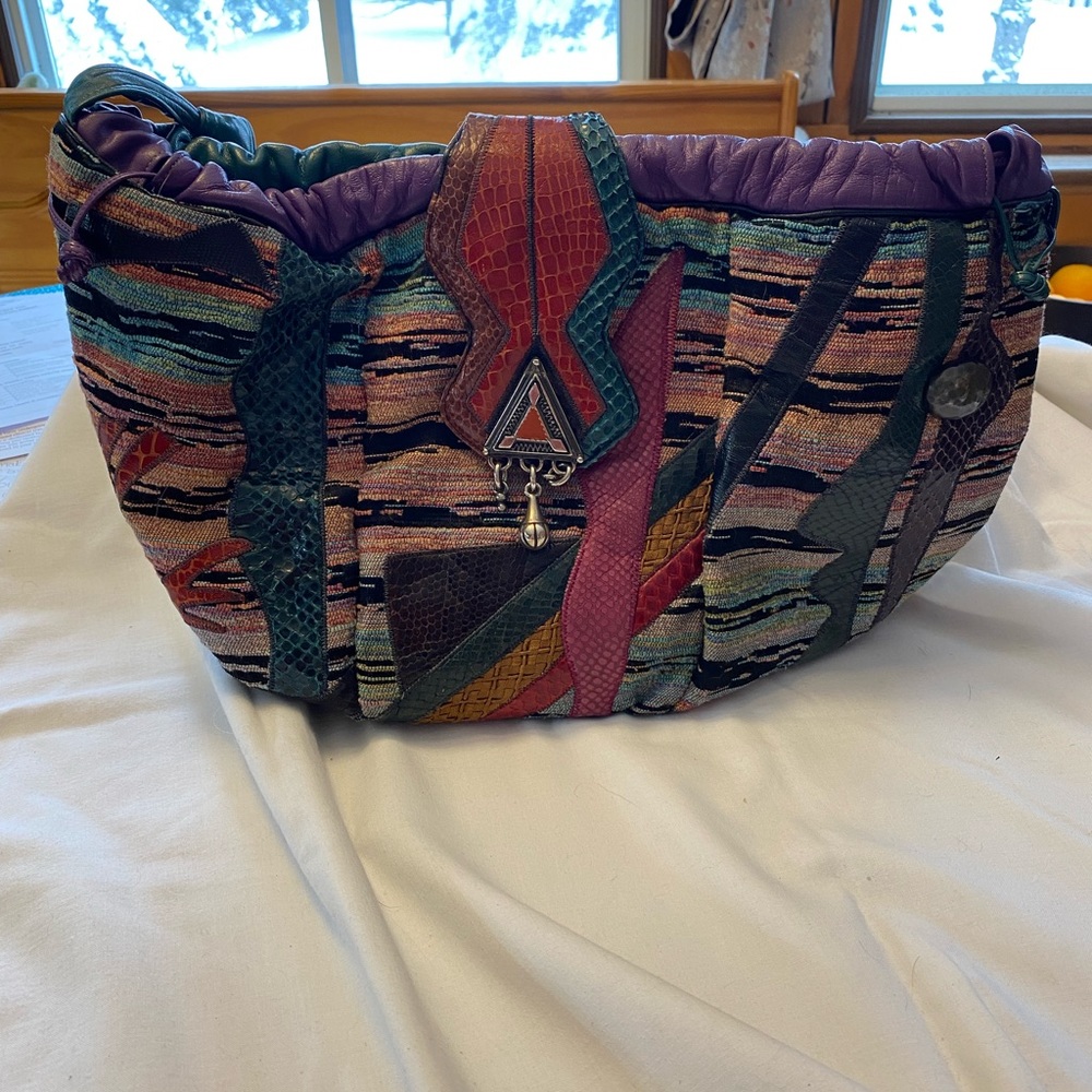 Sharif purse